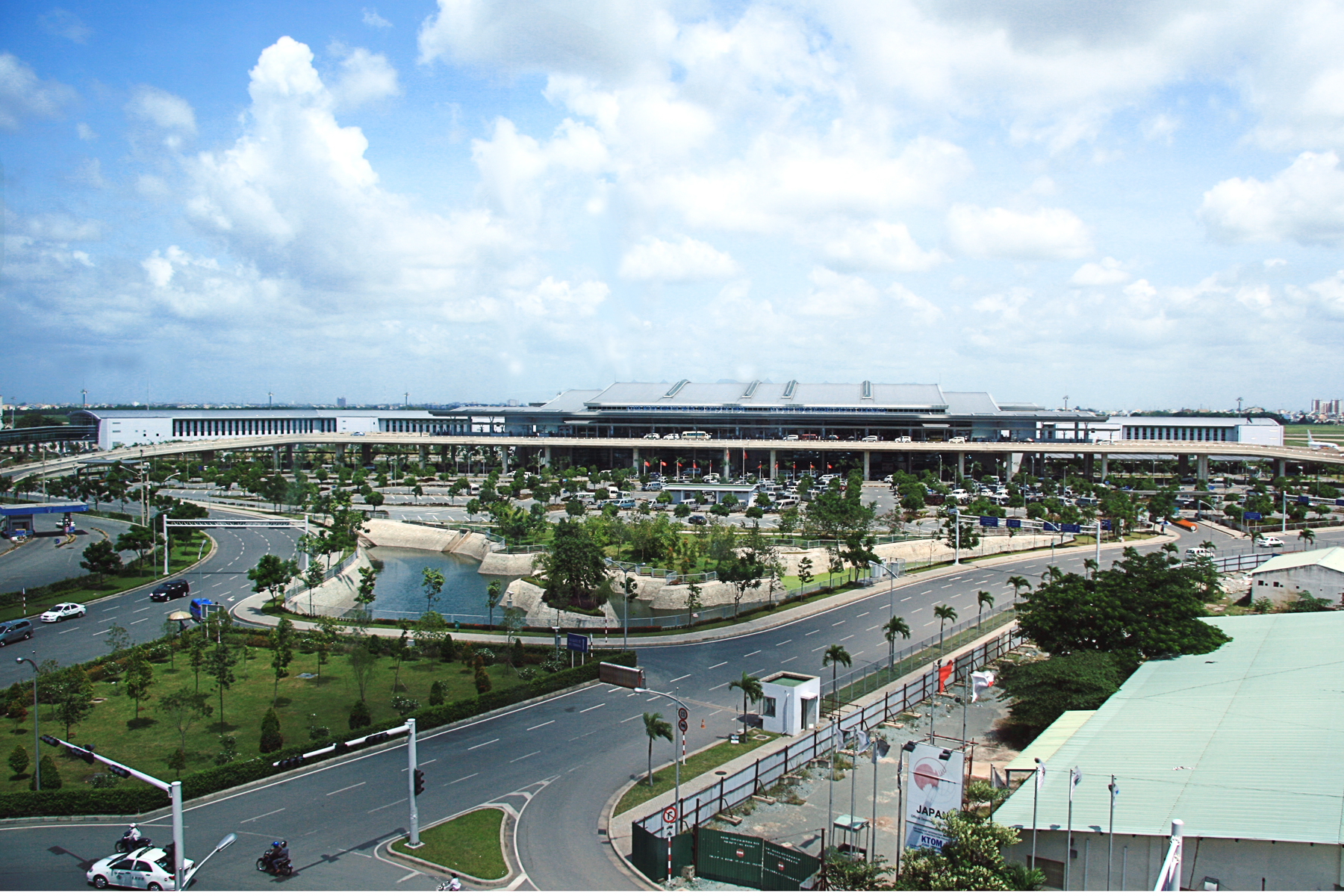 Vận chuyển hàng hóa SGN đi SHA - Sân bay Tân Sơn Nhất