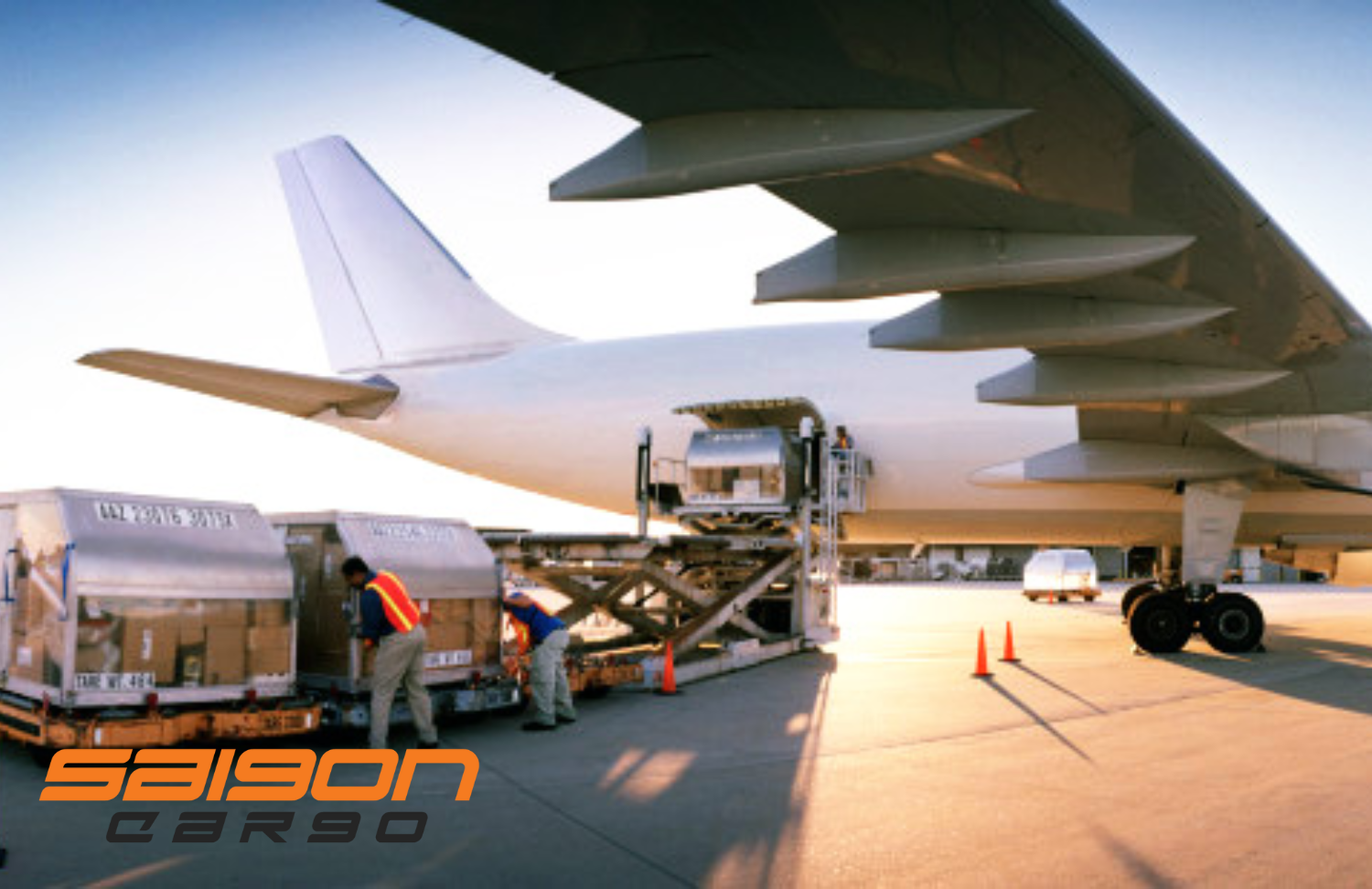 Sáng kiến và giải pháp bền vững trong vận tải hàng không