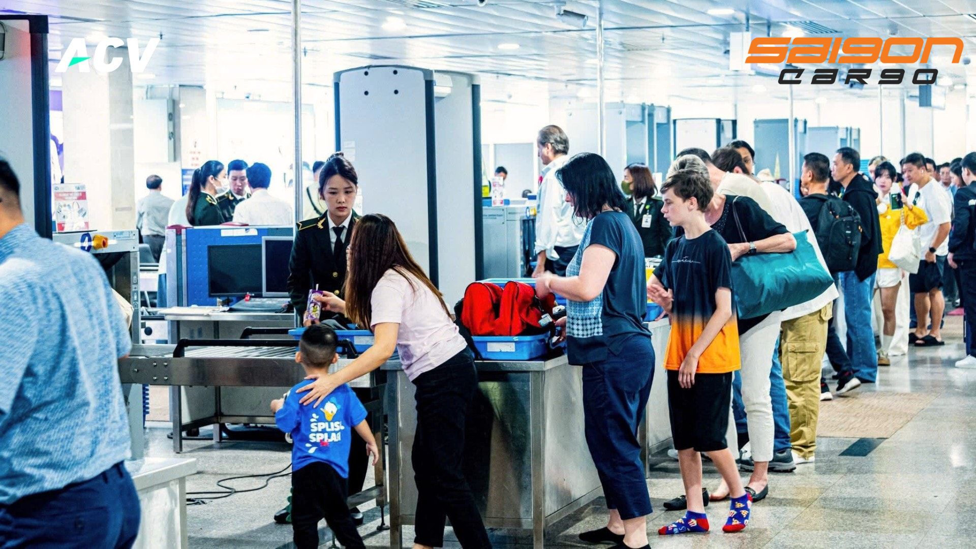 Các sân bay đón hơn 2 triệu khách dịp nghỉ lễ 30/4
