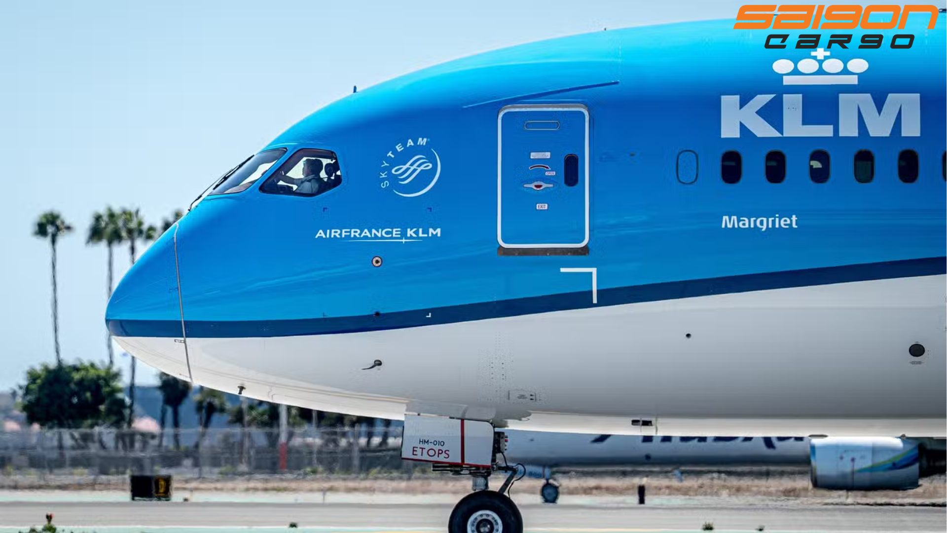 KLM Chính Thức Chia Tay Chiếc Boeing 737-800 Đầu Tiên Sau Hơn Hai Thập Kỷ Phục Vụ